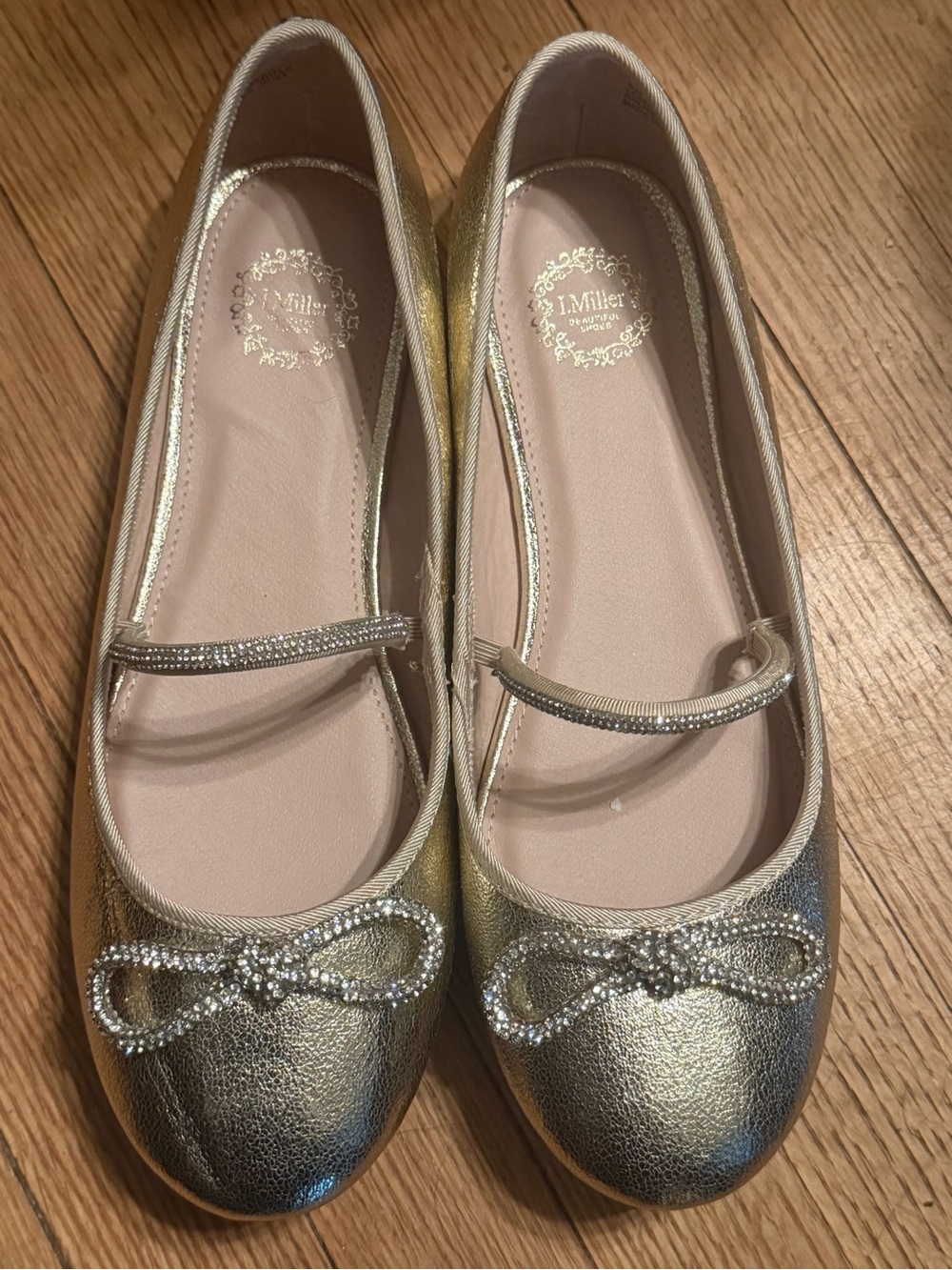 Womens I MILLER Gold Ballet Flats with Rhinestone Bow 6M EUC